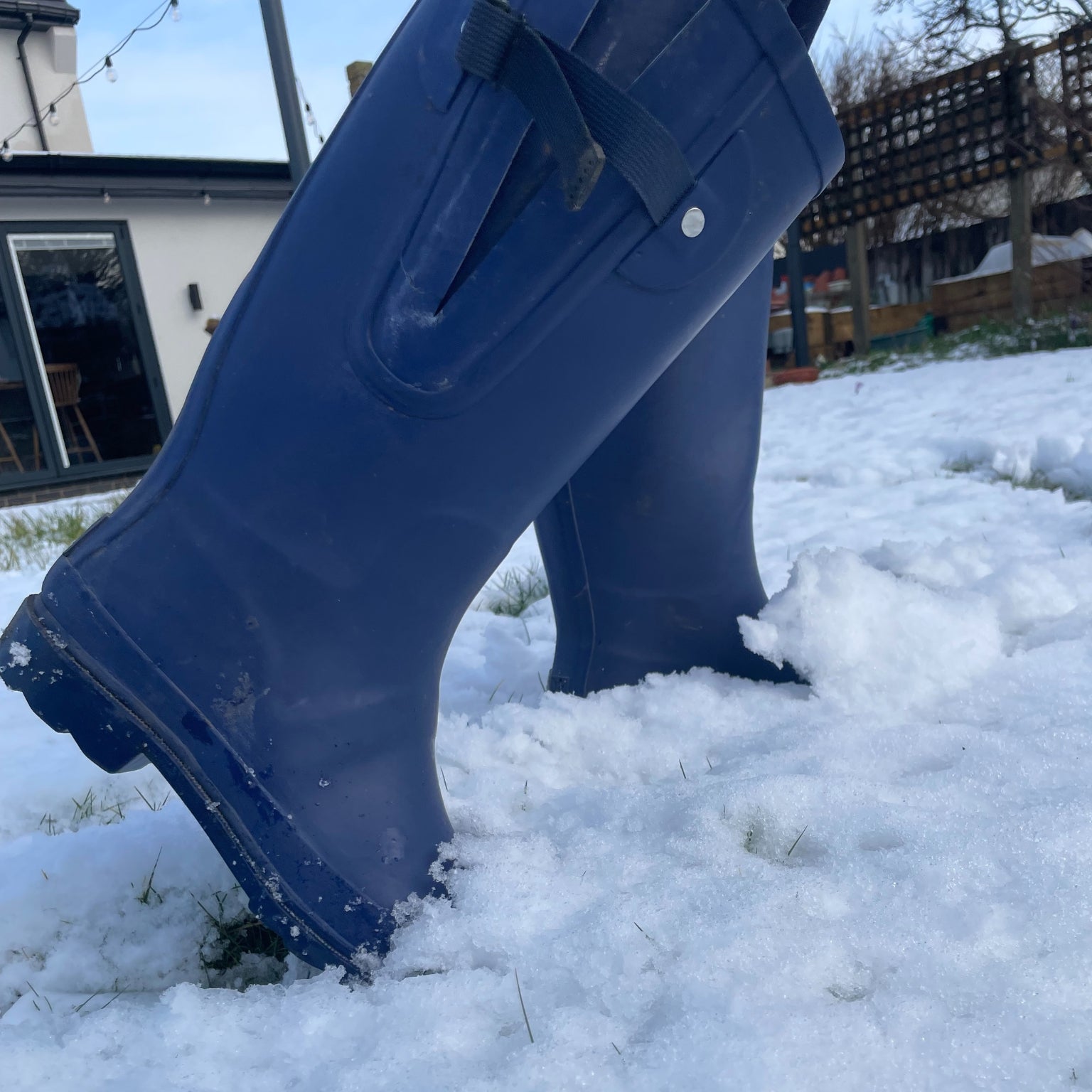 Comfortable E-fit wellies suitable for walking and playing in the snow