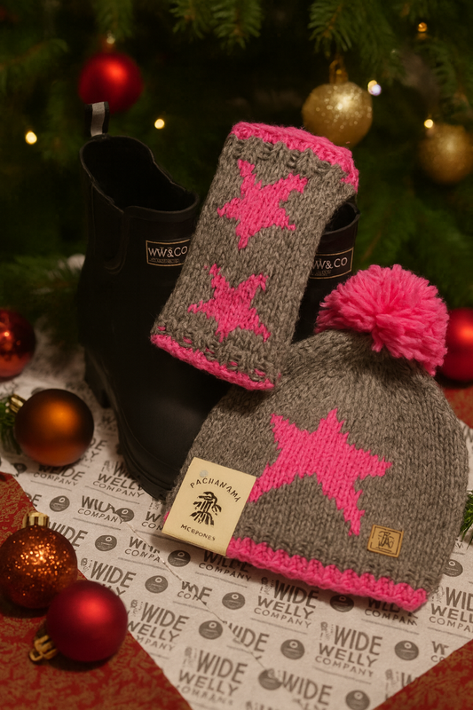 WW&Co Black Chelsea Style Rubber Boot with Pachamama Pink Star wool handwarmers and bobble beanie