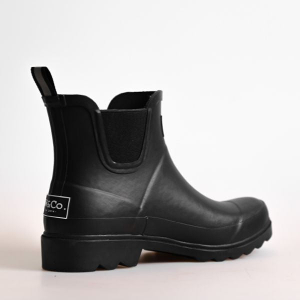 Unisex black welly Size UK 4-9