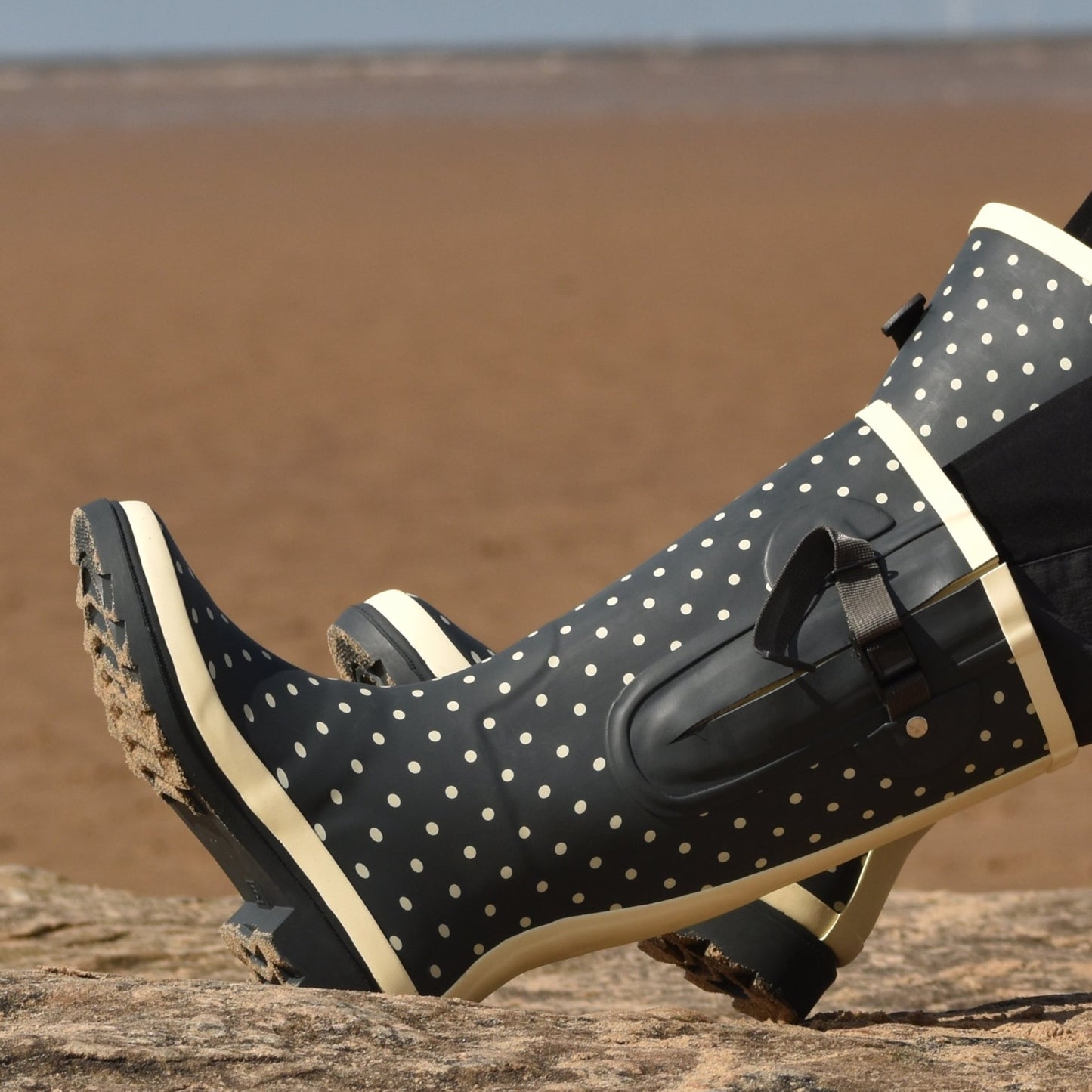 Wide calf wellies suitable for older children in UK size 4 and 5
